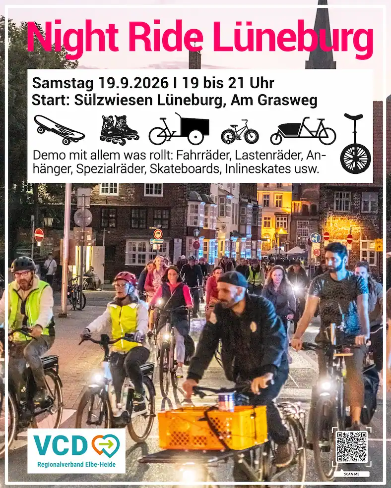 Plakat: Night Ride Lüneburg. Samstag 19.9.2026 von 19 bis 21 Uhr. Start Sülzwiesen Lüneburg, Am Grasweg. Demo mit allem was rollt: Fahrräder, Lastenräder, Anhänger, Spezialräder, Skateboards, Inlineskates usw. Im Hintergrund ein Bild von vielen Fahrradfahrer:innen.